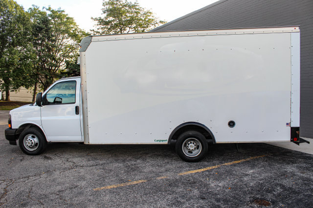 Used 2020 Chevrolet Express 3500 w/ Driver Convenience Package RWD image 7