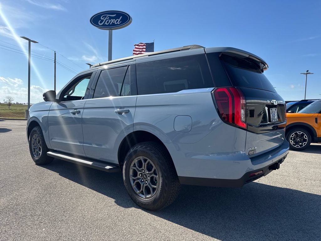New 2026 Ford Expedition Active RWD image 4