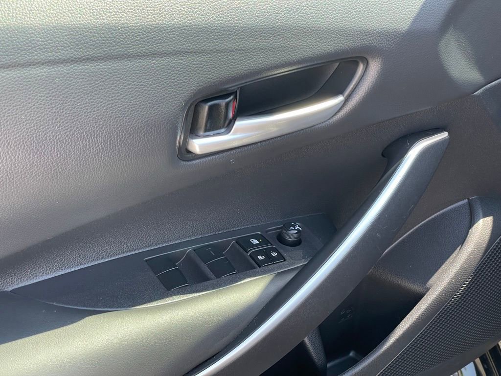 Used 2024 Toyota Corolla SE Nightshade image 13