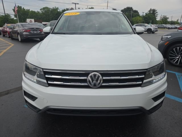 Used 2018 Volkswagen Tiguan SE AWD/4WD image 2