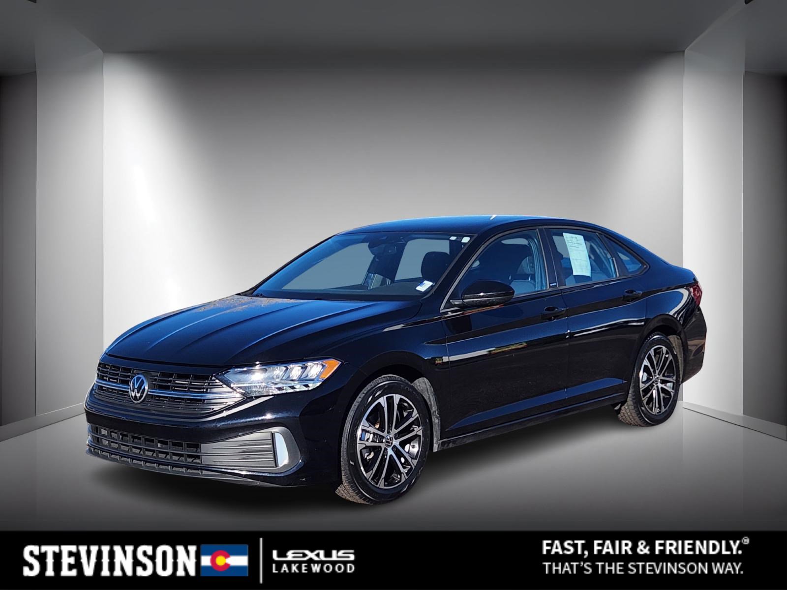 Used 2023 Volkswagen Jetta Sport image 1