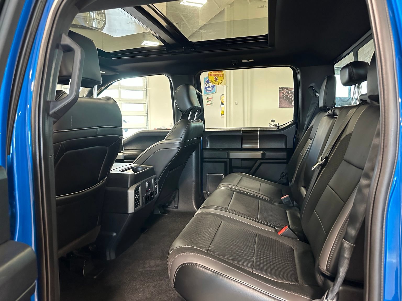 Used 2019 Ford F150 Raptor w/ Equipment Group 802A Luxury AWD/4WD image 41