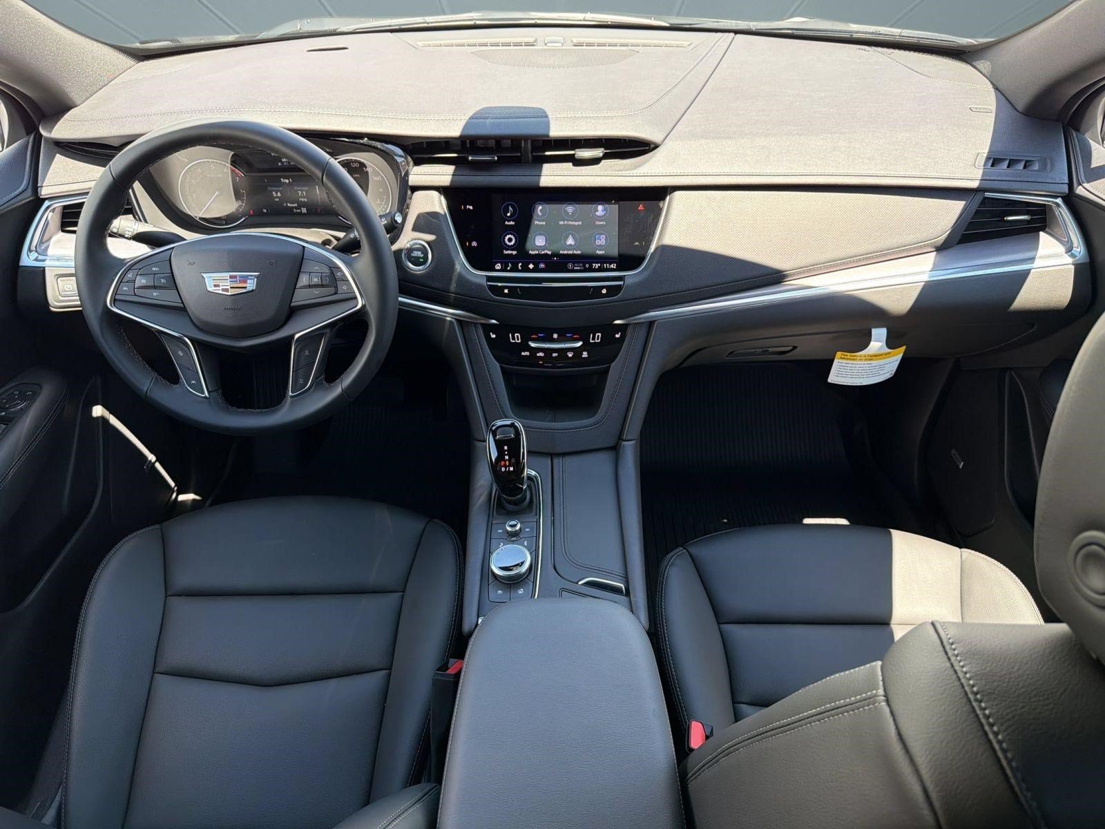 New 2026 Cadillac XT5 Luxury w/ LPO, Floor Liner Package AWD/4WD image 15