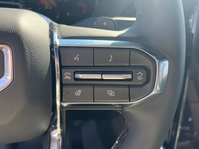 Used 2026 GMC Yukon XL Denali w/ Denali Reserve Package AWD/4WD image 19