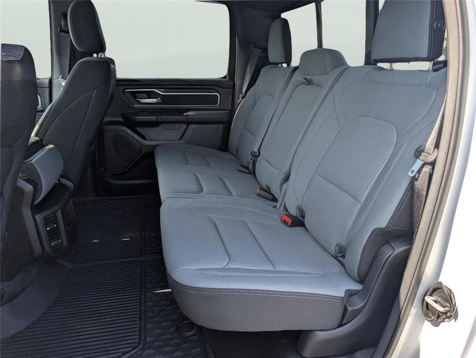 Used 2023 RAM 1500 Big Horn AWD/4WD image 32