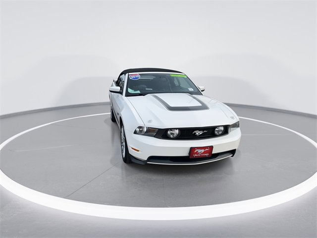 Used 2010 Ford Mustang GT image 1