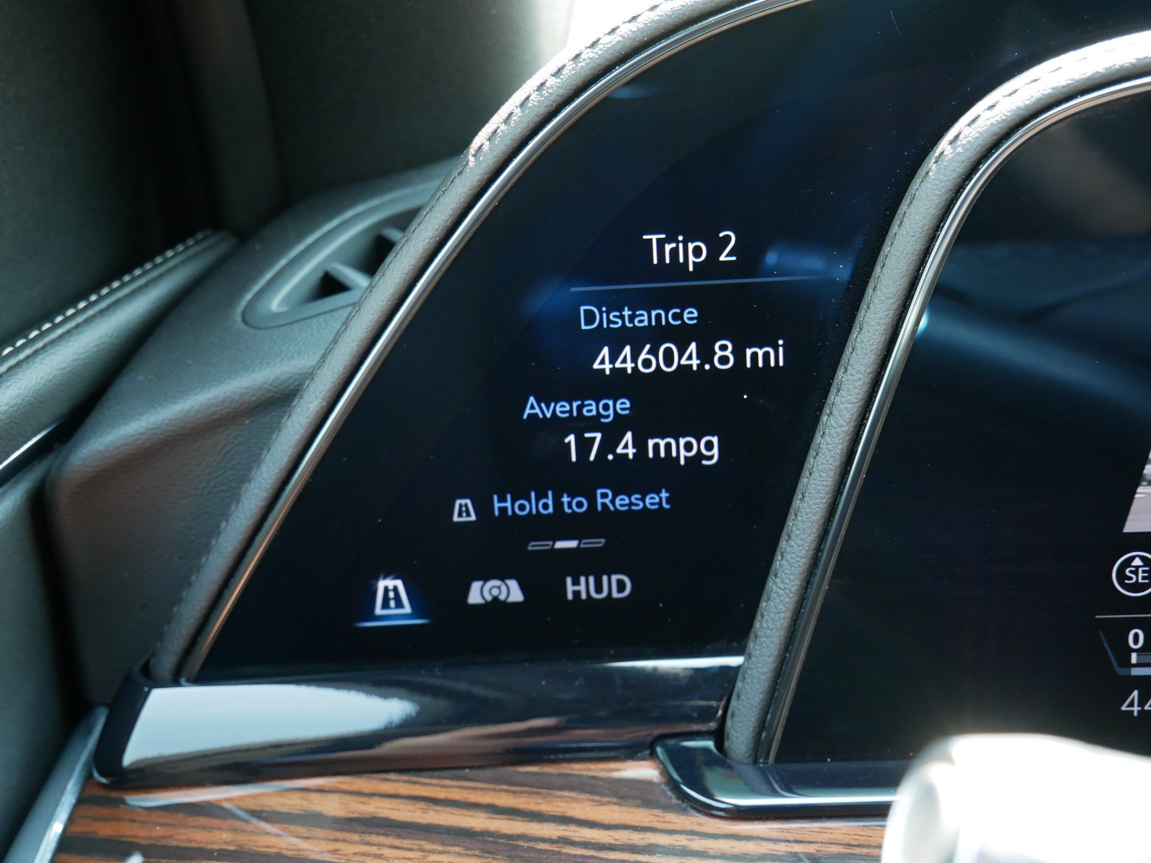 Certified 2023 Cadillac Escalade ESV Premium Luxury w/ Performance Package AWD/4WD image 28