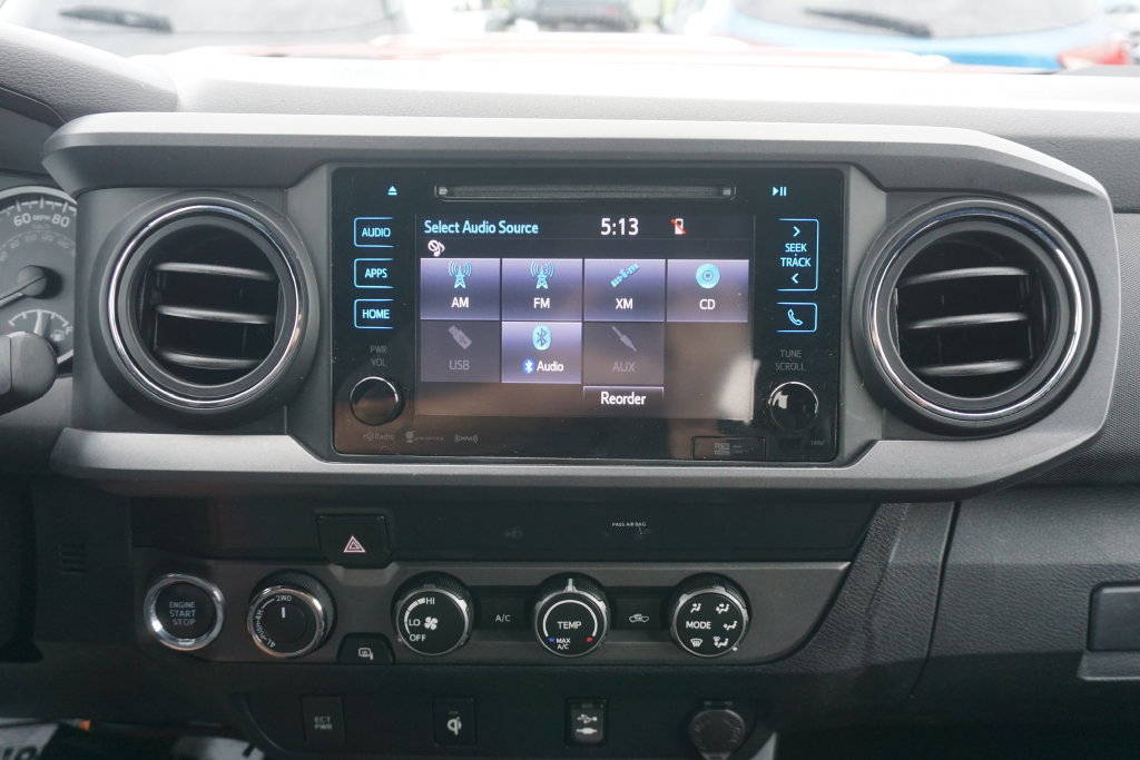 Used 2019 Toyota Tacoma TRD Sport AWD/4WD image 9