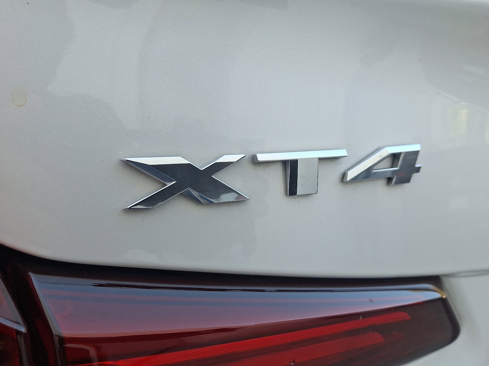 Certified 2021 Cadillac XT4 Premium Luxury image 33