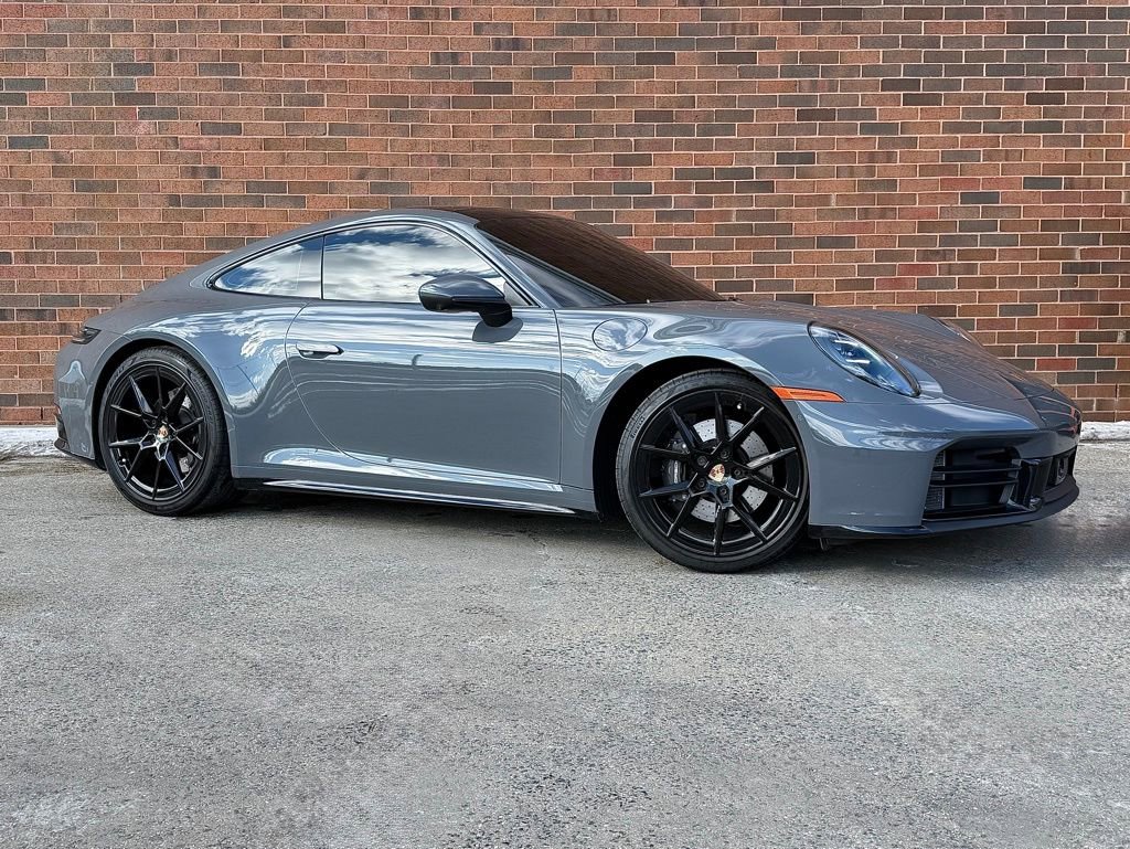 Certified 2025 Porsche 911 Carrera image 9