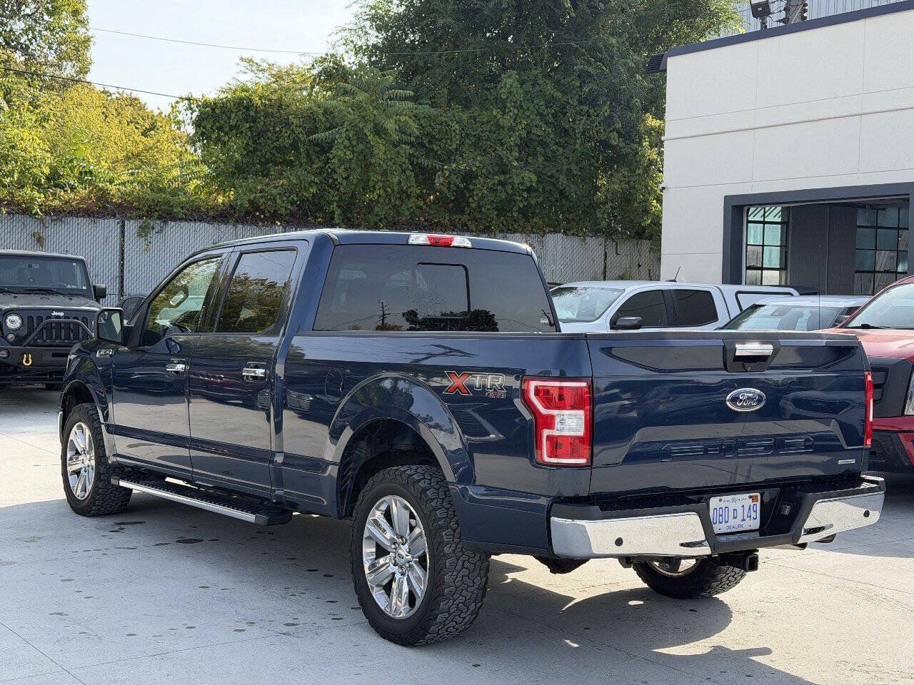 Used 2019 Ford F150 XLT w/ Equipment Group 302A Luxury AWD/4WD image 7