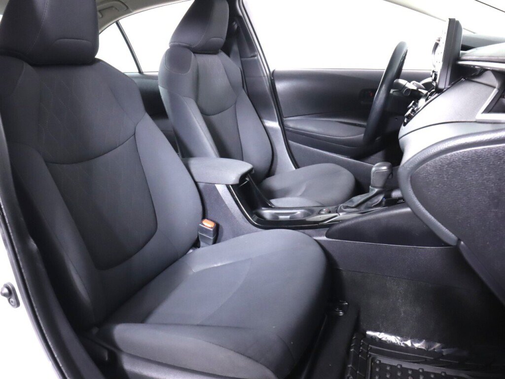 Used 2022 Toyota Corolla LE FWD image 36