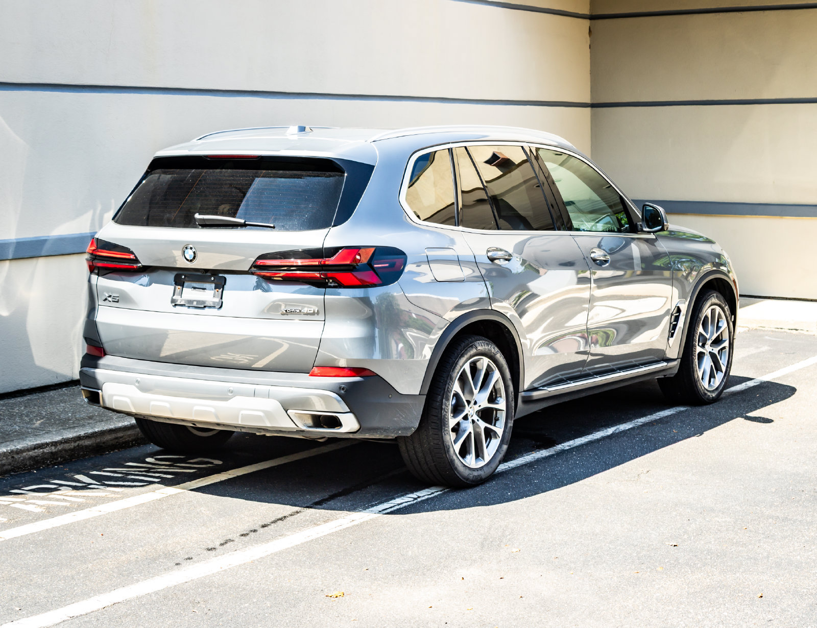 Used 2026 BMW X5 xDrive40i w/ Climate Comfort Package AWD/4WD image 7