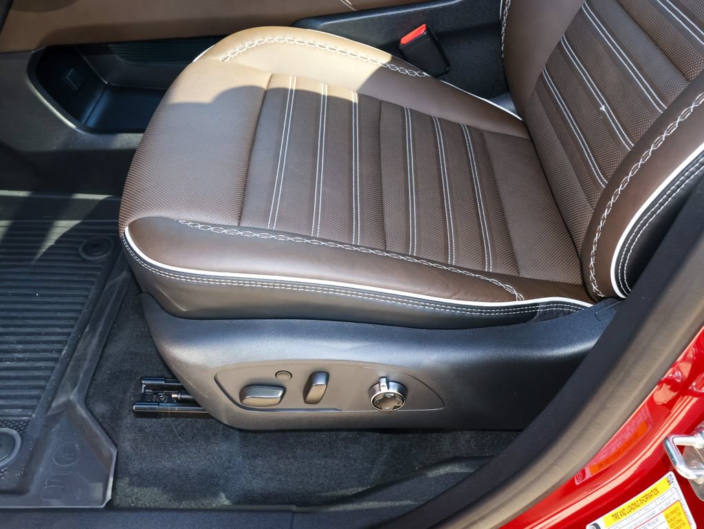 Certified 2026 GMC Acadia Denali Ultimate w/ LPO, Floor Liner Package AWD/4WD image 12