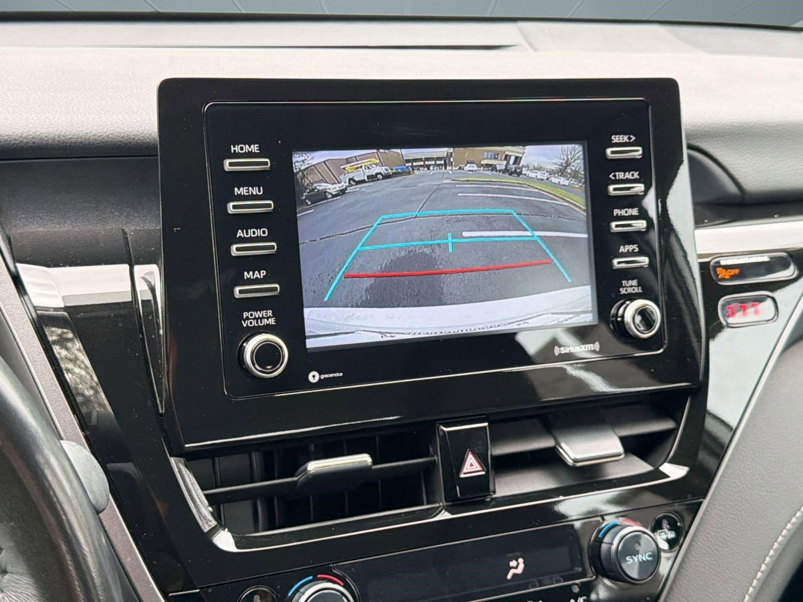 Used 2024 Toyota Camry SE image 23