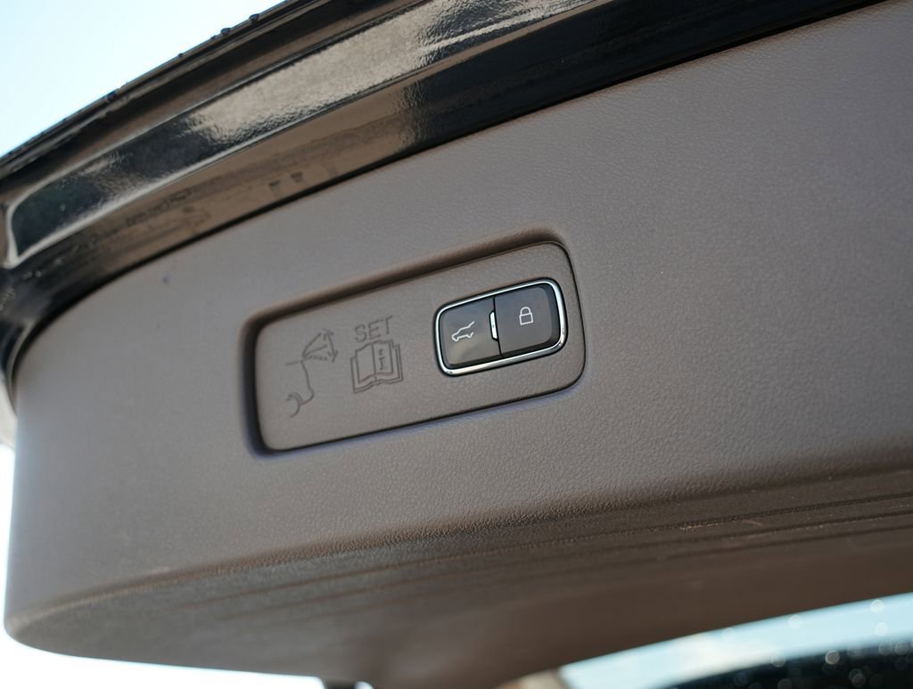 Used 2020 Lincoln Aviator Reserve image 24