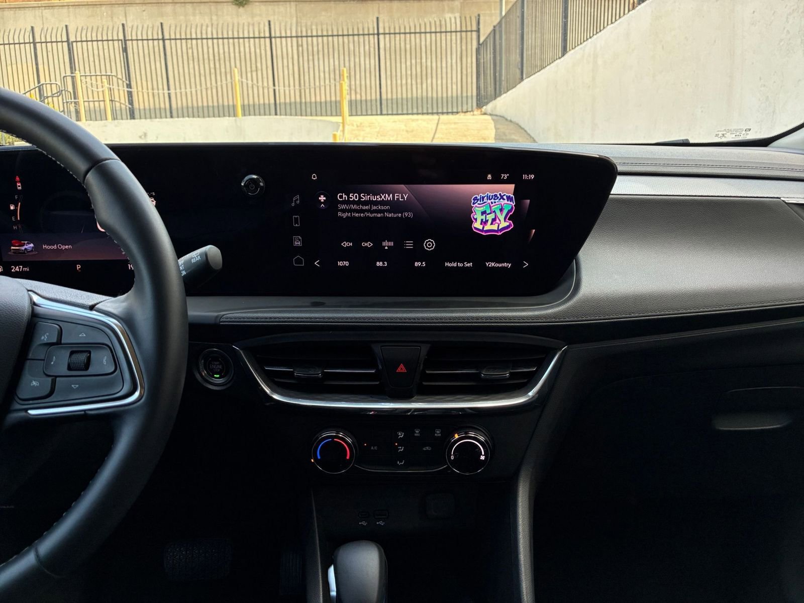 Used 2025 Buick Encore GX Preferred image 17