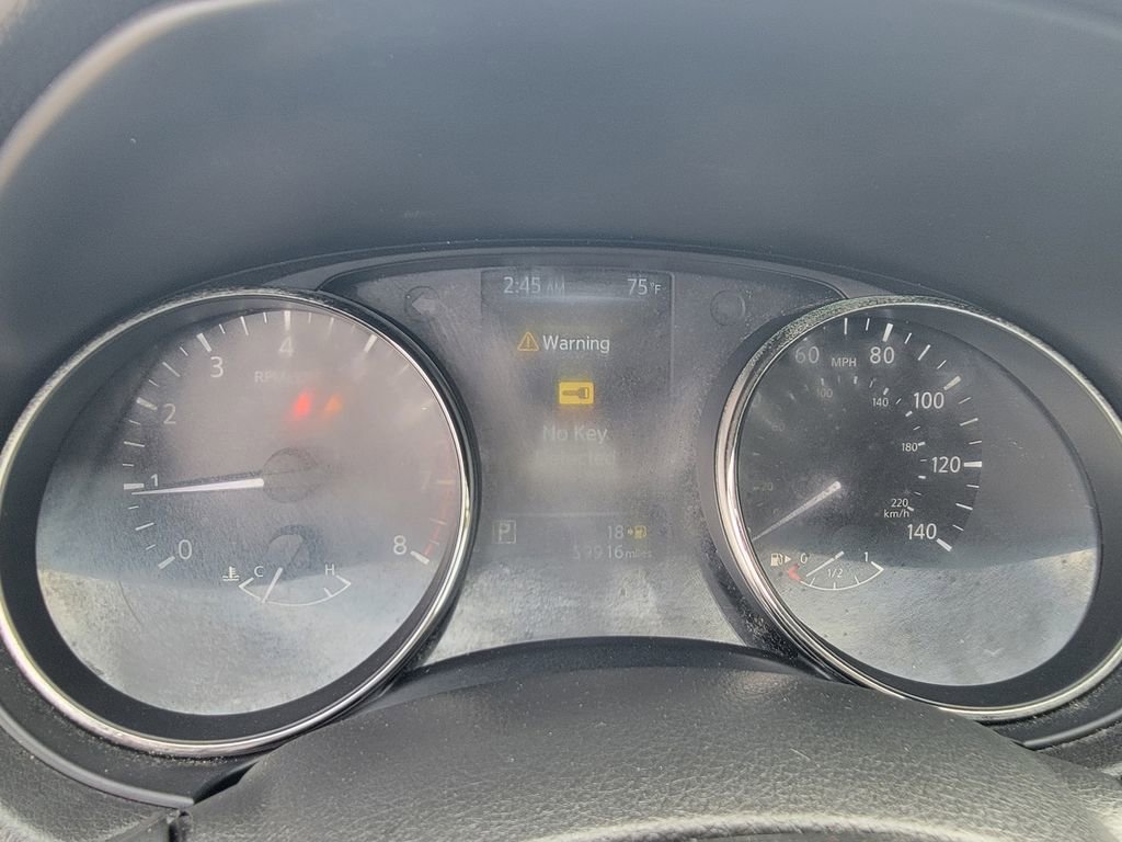 Used 2017 Nissan Rogue SV image 23