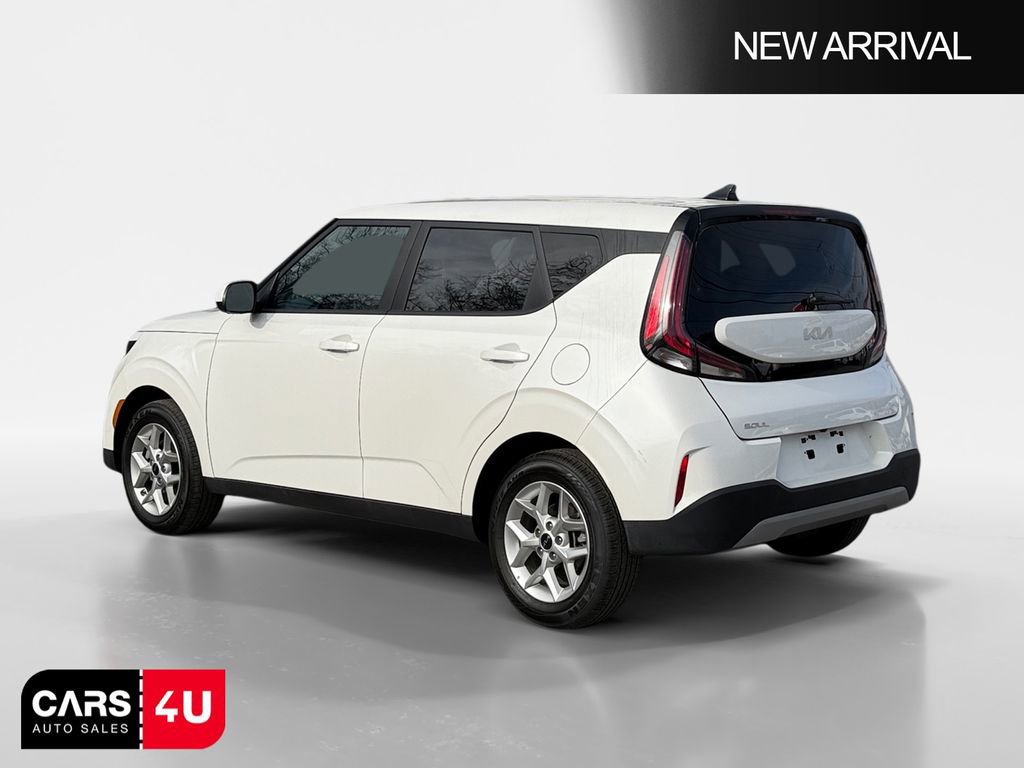 Used 2025 Kia Soul LX w/ LX Technology Package image 5