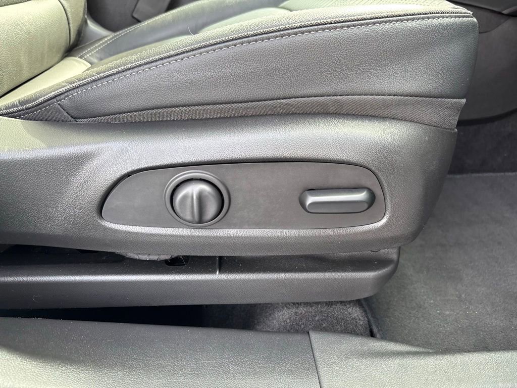 Used 2021 Buick Encore GX Essence w/ Experience Buick Package image 22