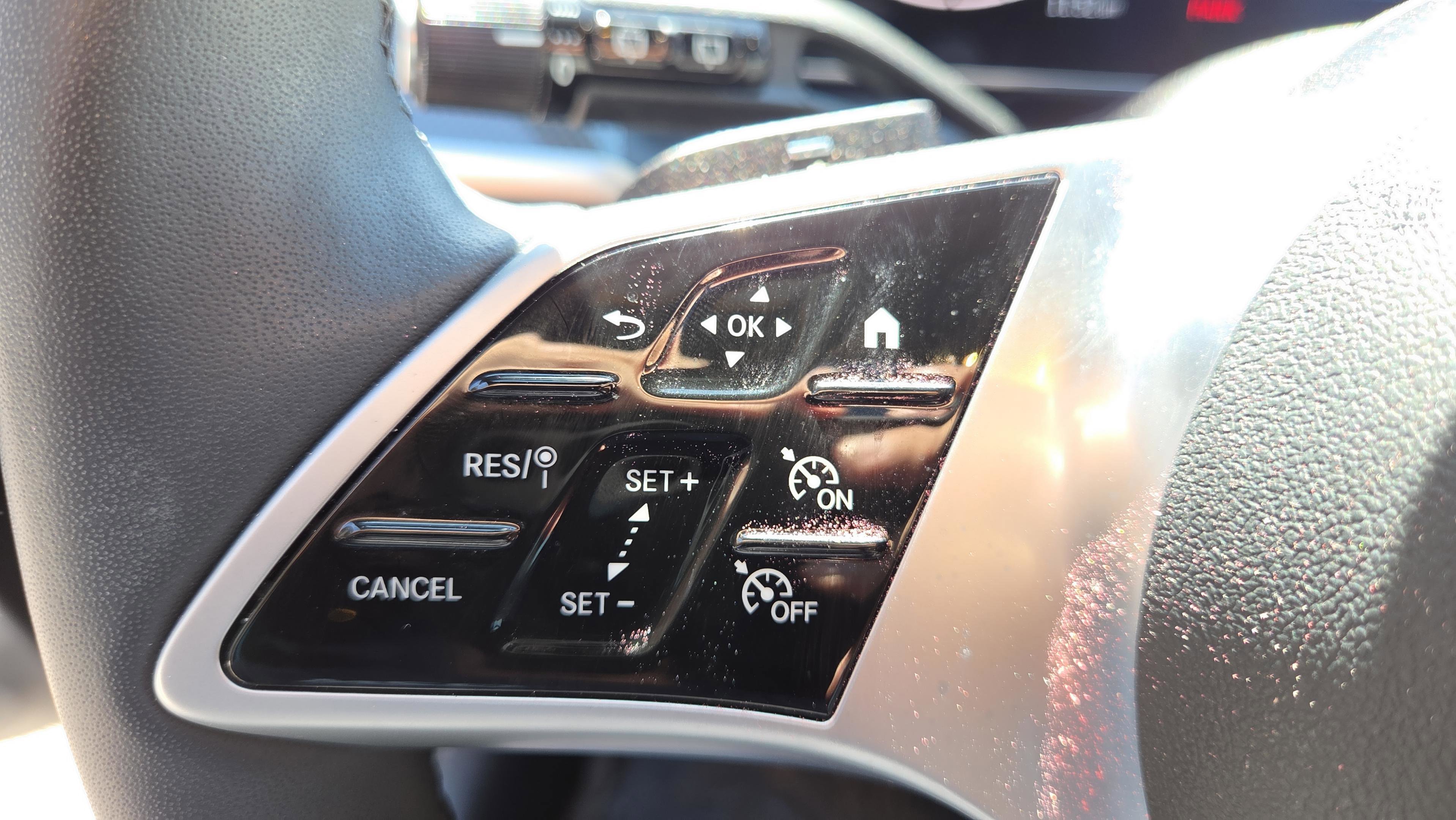 Used 2026 Mercedes-Benz GLC 300 image 27