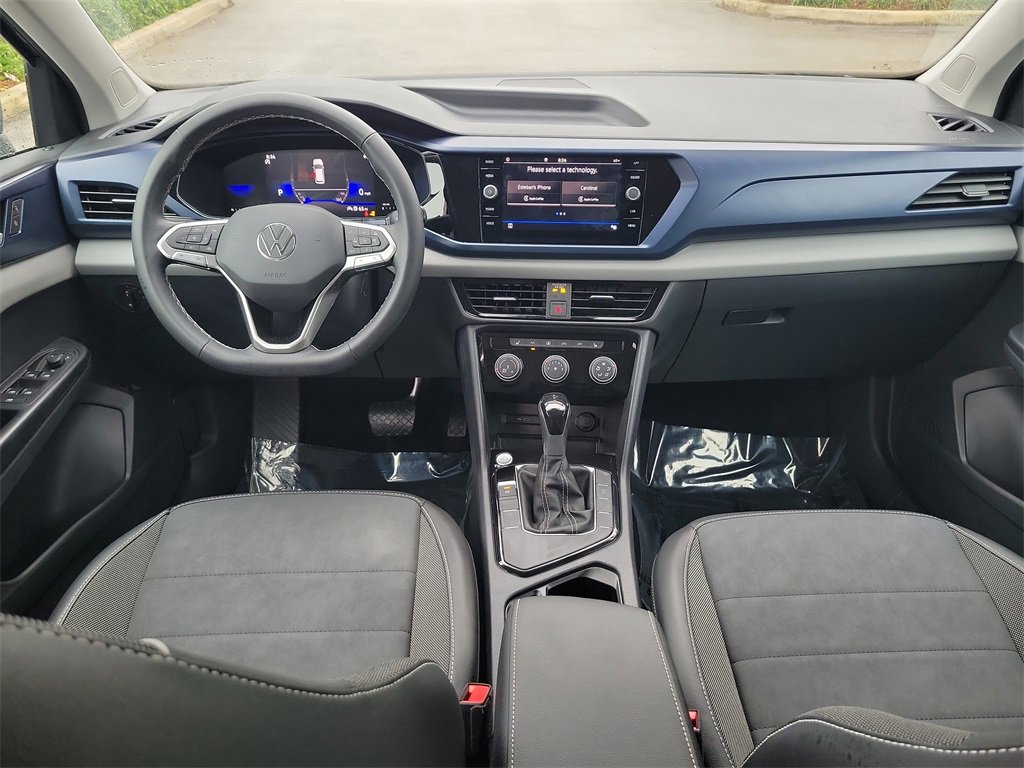 Used 2023 Volkswagen Taos SE w/ Black Wheel Package image 9