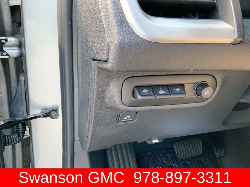 Used 2023 GMC Terrain SLT w/ Tech Package AWD/4WD image 19