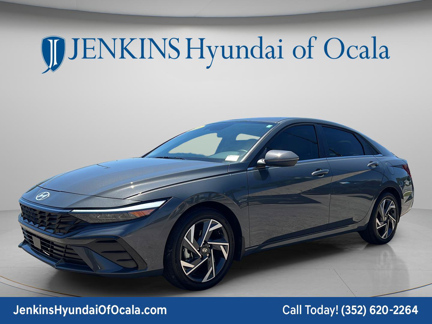 Certified 2025 Hyundai Elantra Limited FWD image 7