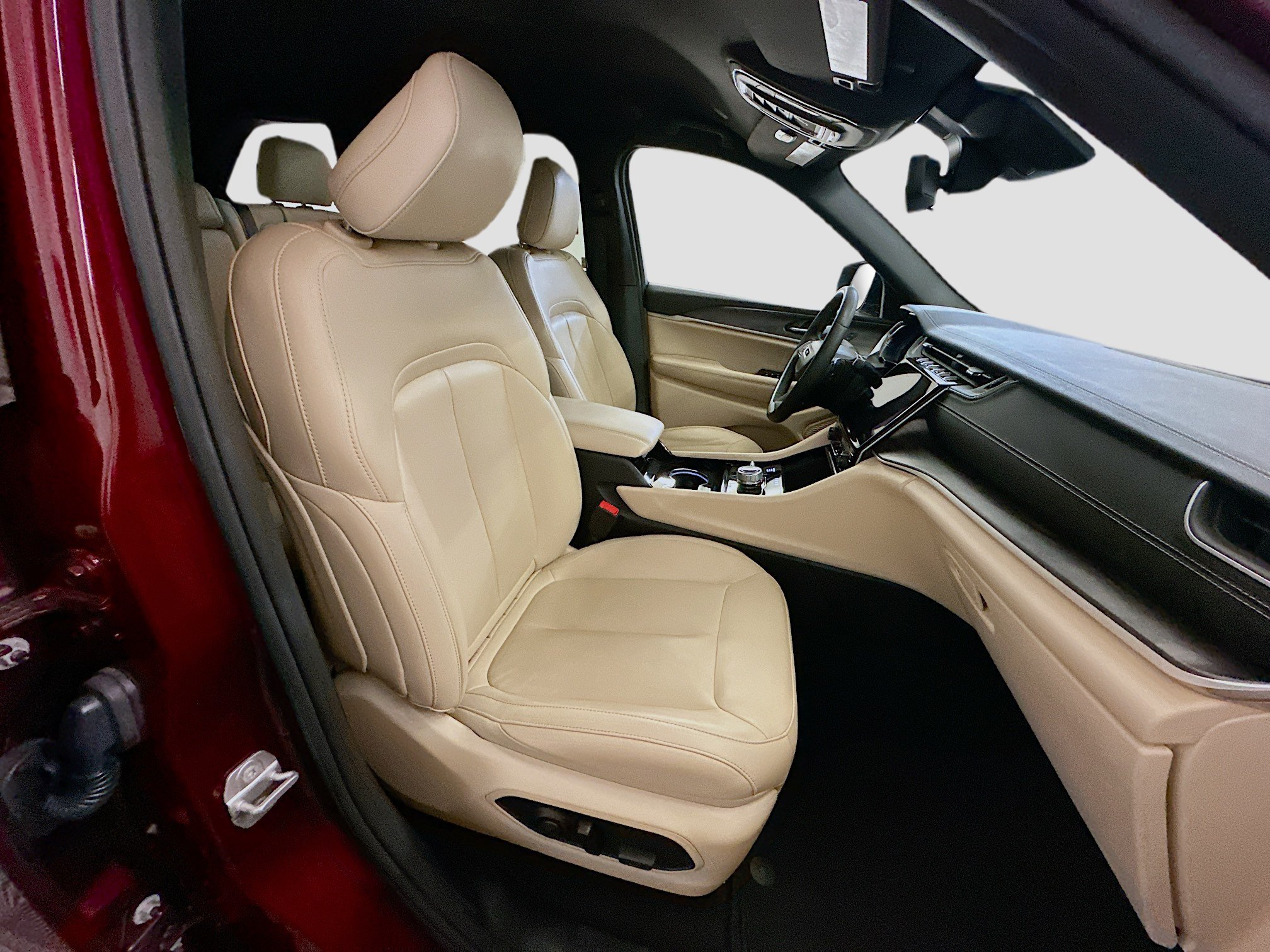 Used 2023 Jeep Grand Cherokee Limited AWD/4WD image 33