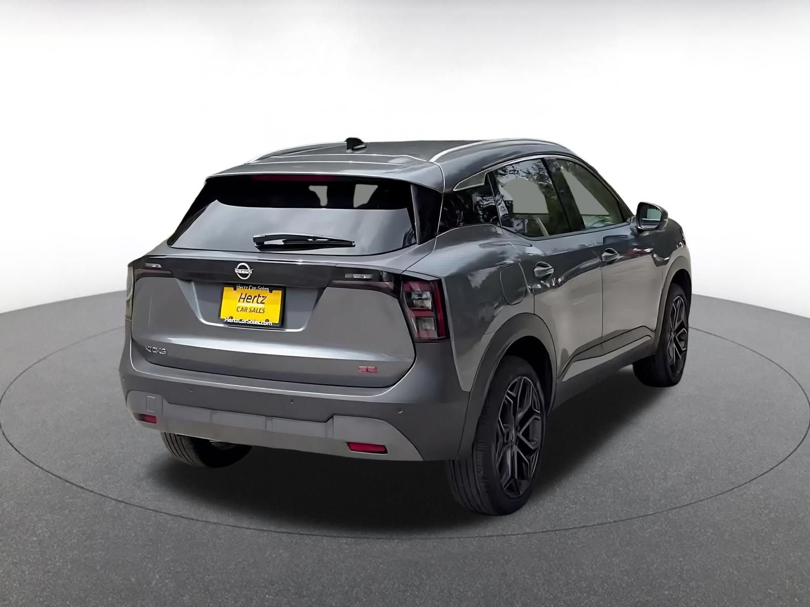 Used 2026 Nissan Kicks SR FWD image 14