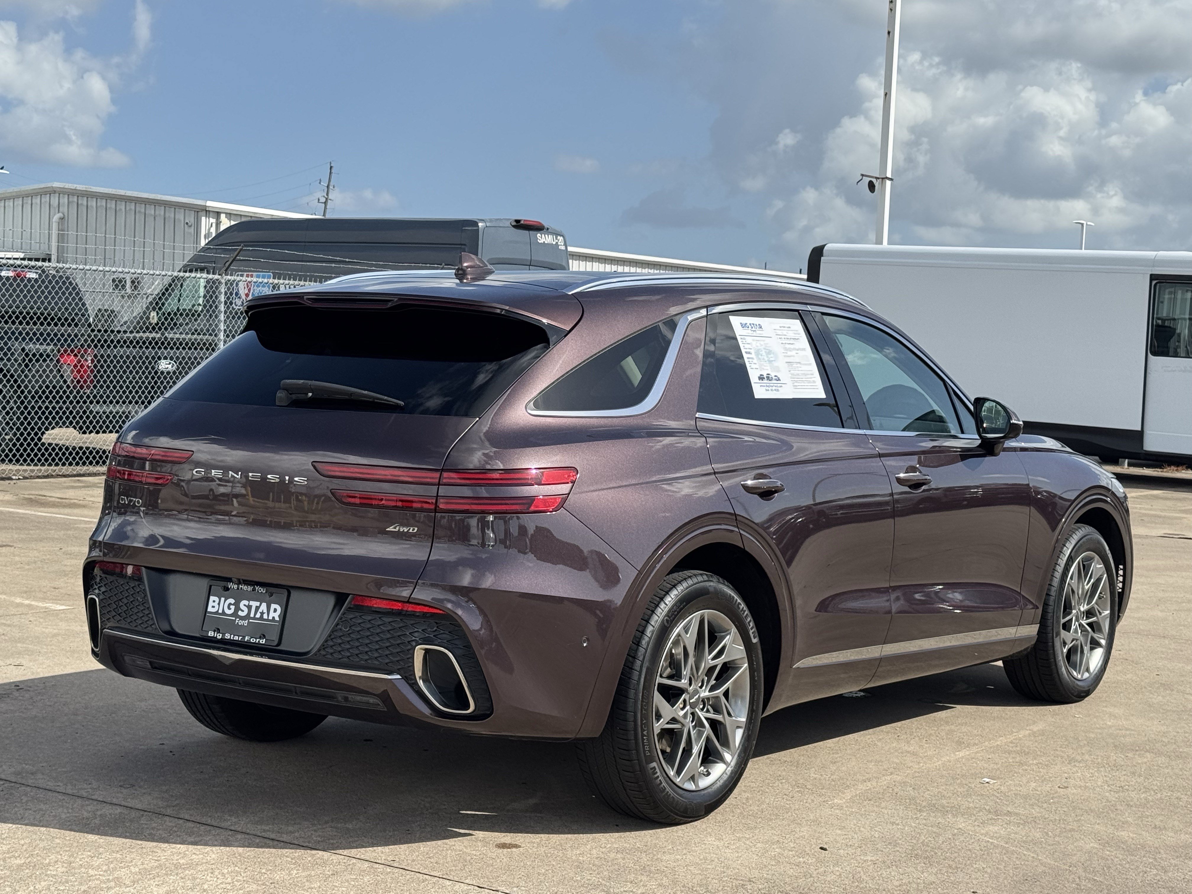 Used 2022 Genesis GV70 2.5T w/ Advanced Package AWD/4WD image 6