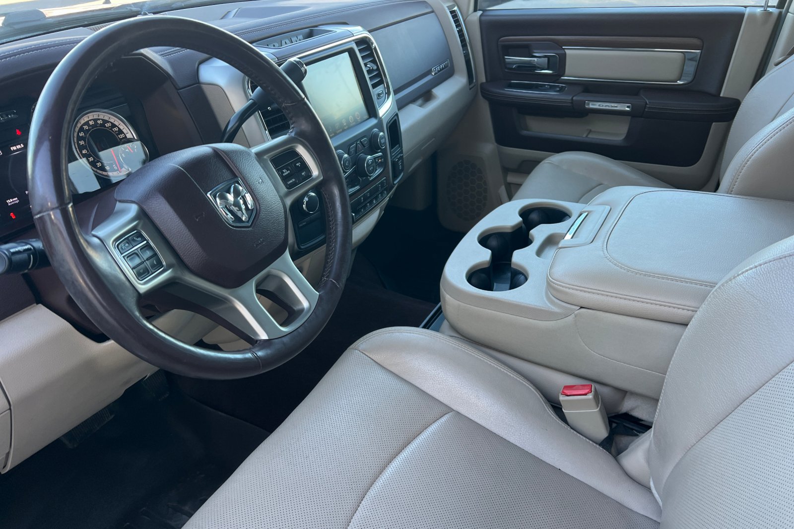 Used 2017 RAM 2500 Laramie w/ Protection Group AWD/4WD image 11