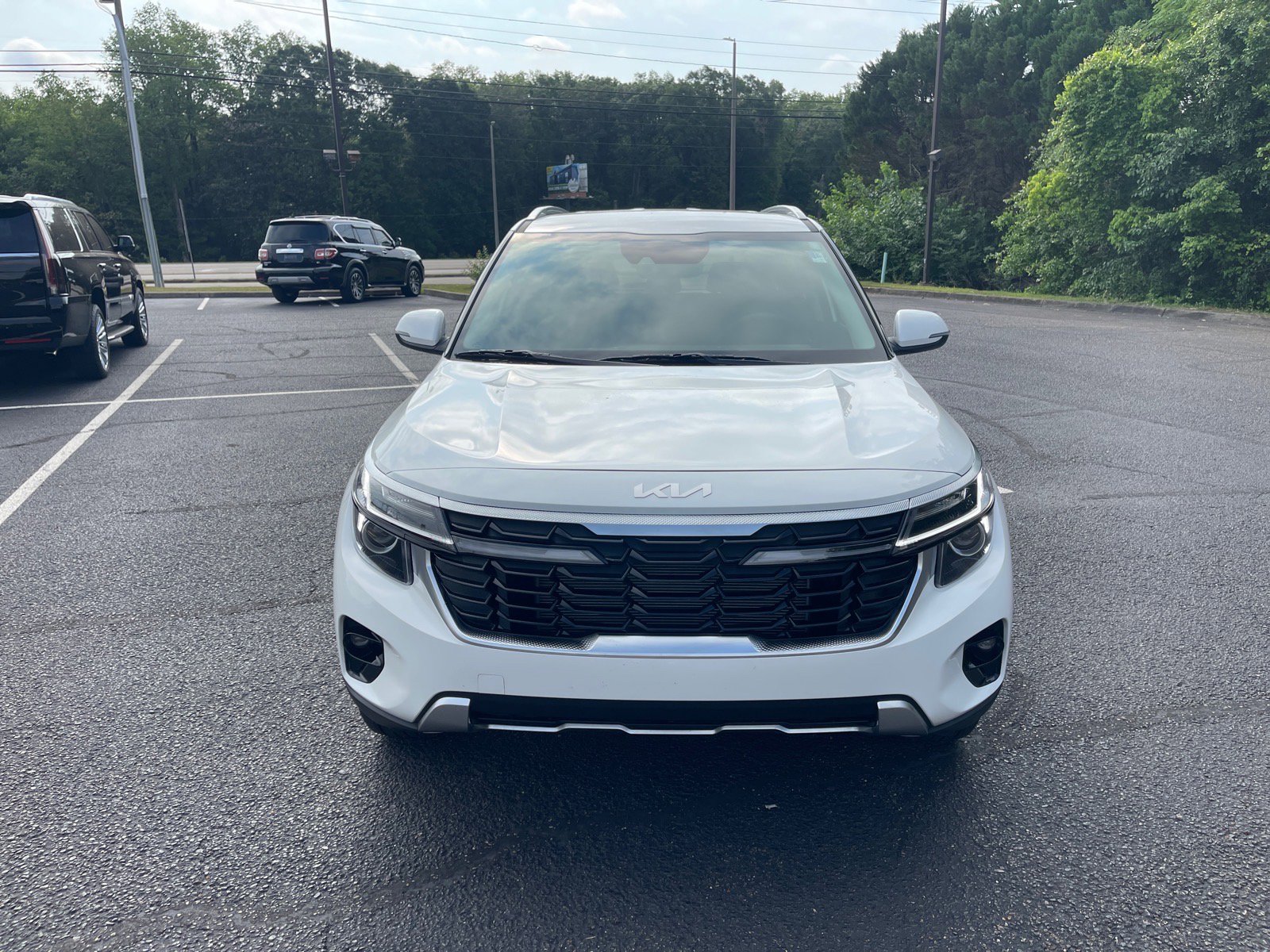 Used 2026 Kia Seltos EX FWD image 2