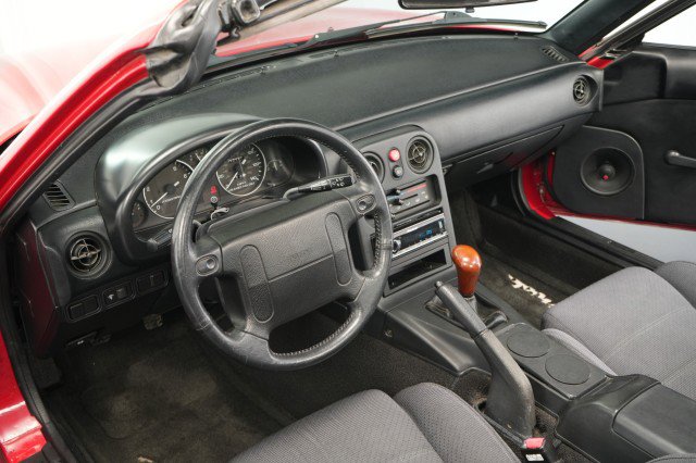 Used 1990 MAZDA MX-5 Miata RWD image 39