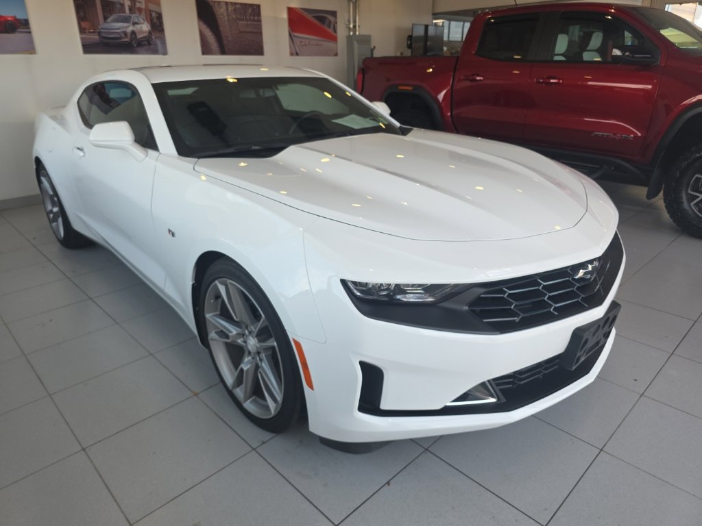 Used 2022 Chevrolet Camaro LT w/ RS Package RWD image 4