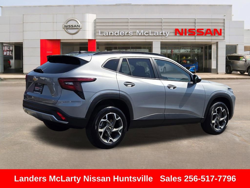 Used 2025 Chevrolet Trax LT FWD video 3