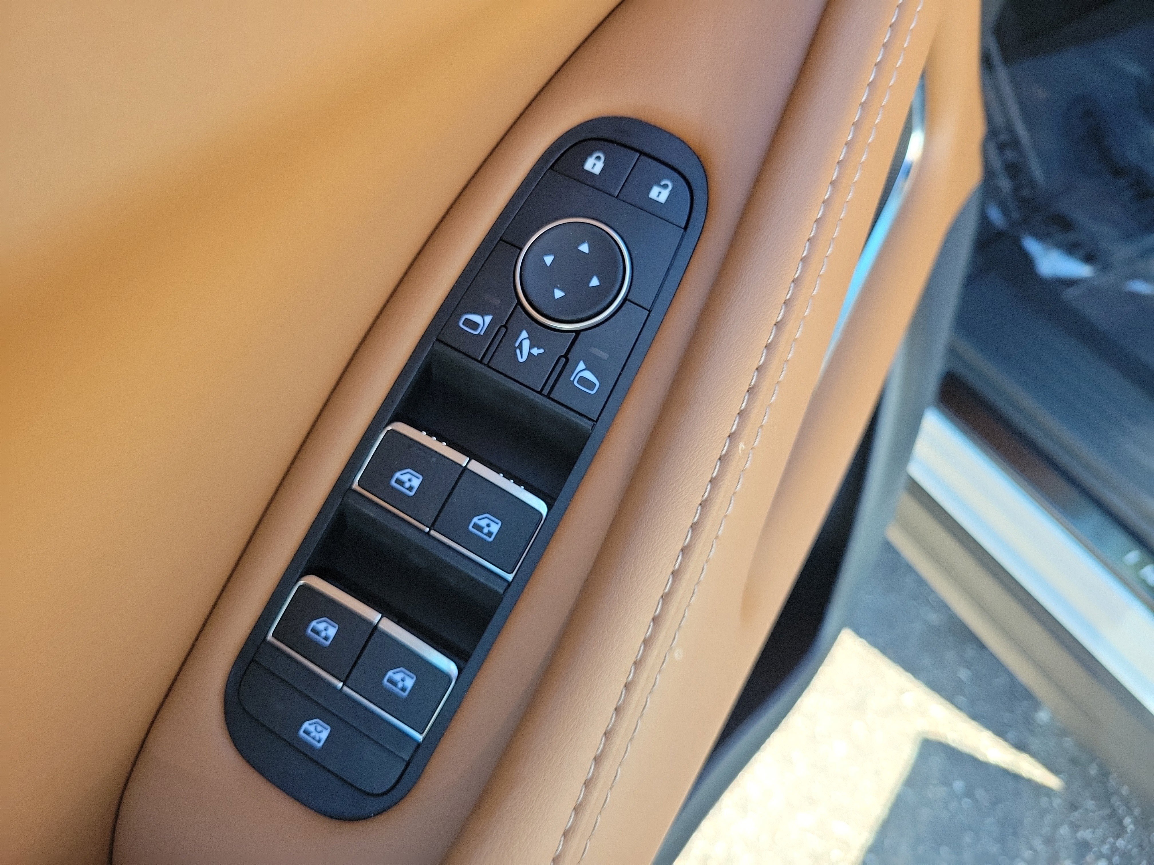 New 2026 INFINITI QX60 Autograph w/ Dark Cargo Package image 23