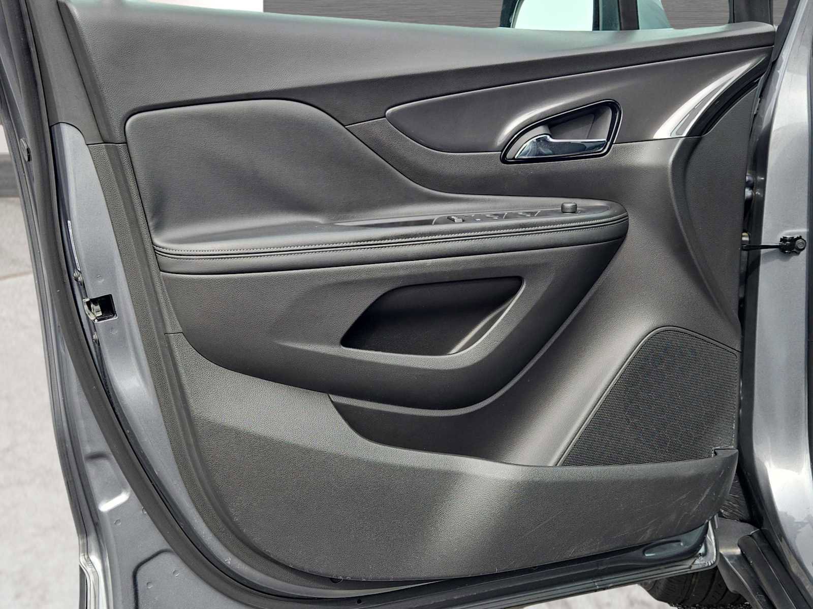 Used 2019 Buick Encore Preferred image 19