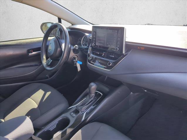 Used 2021 Toyota Corolla LE image 18