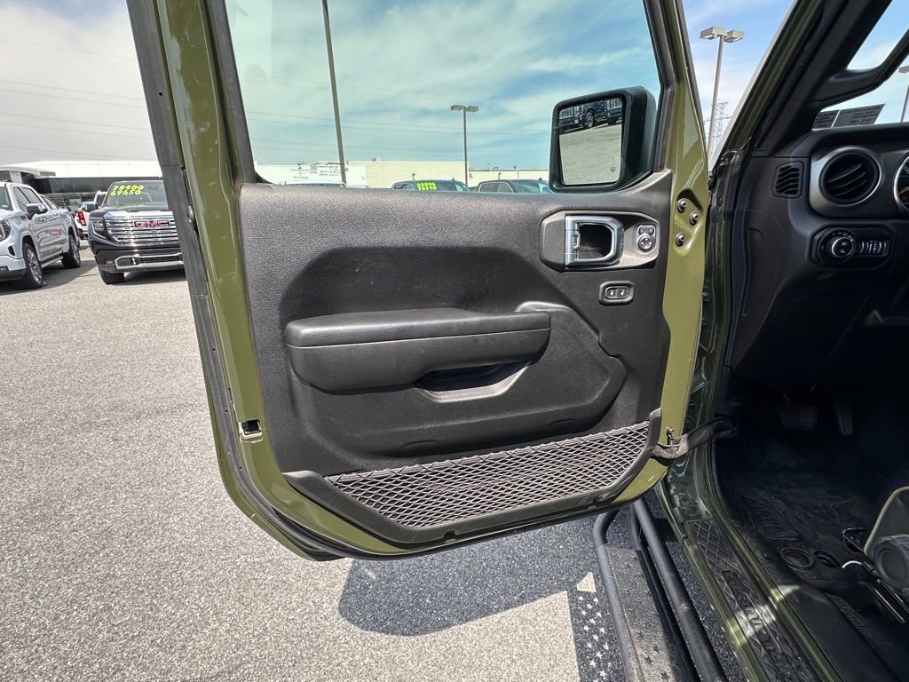 Used 2021 Jeep Gladiator Sport AWD/4WD image 23
