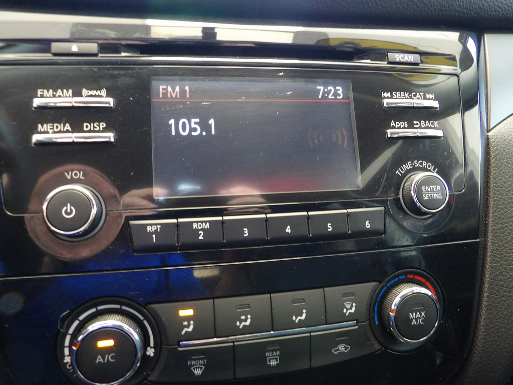 Used 2016 Nissan Rogue S FWD image 33