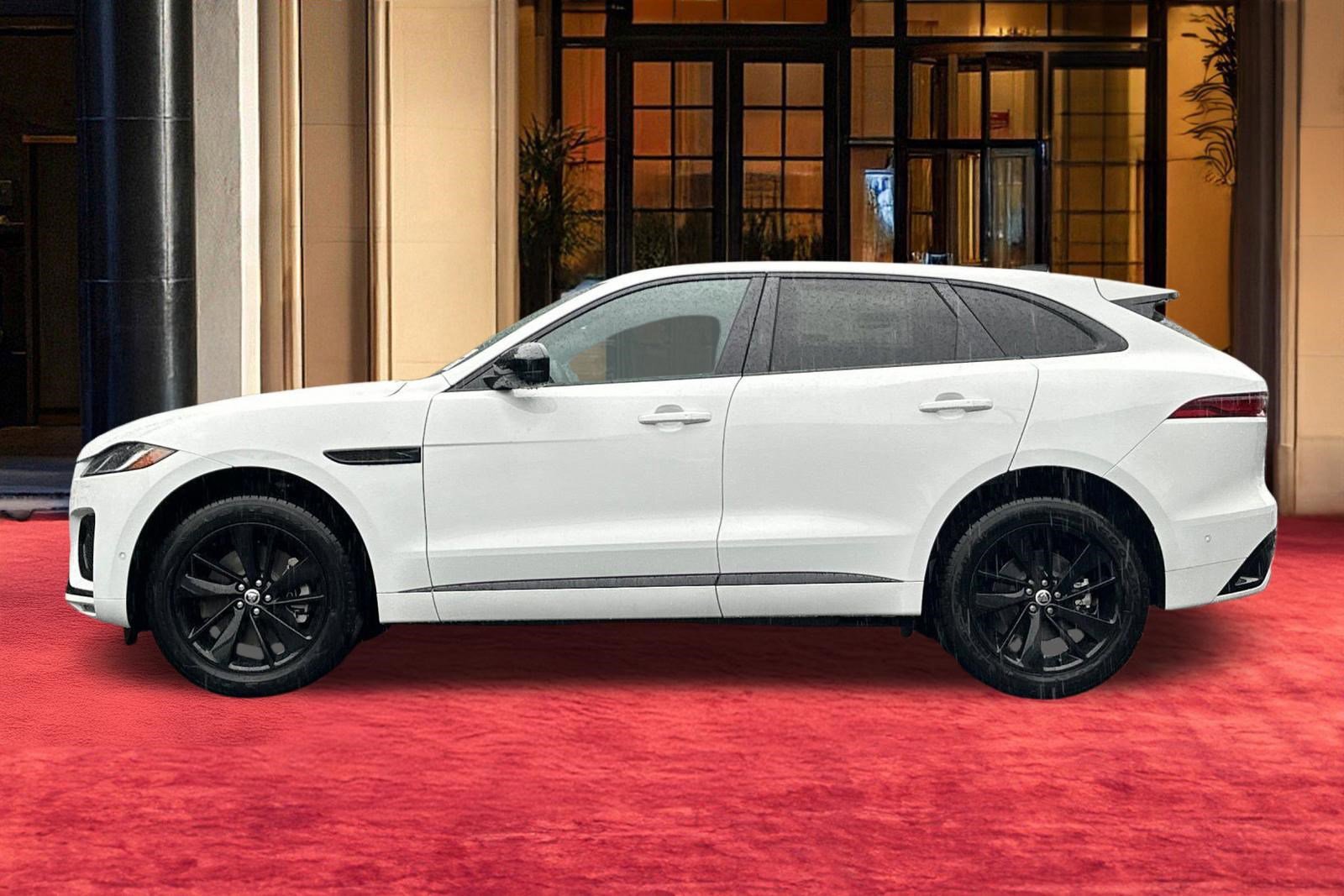 New 2026 Jaguar F-PACE R-Dynamic S image 2
