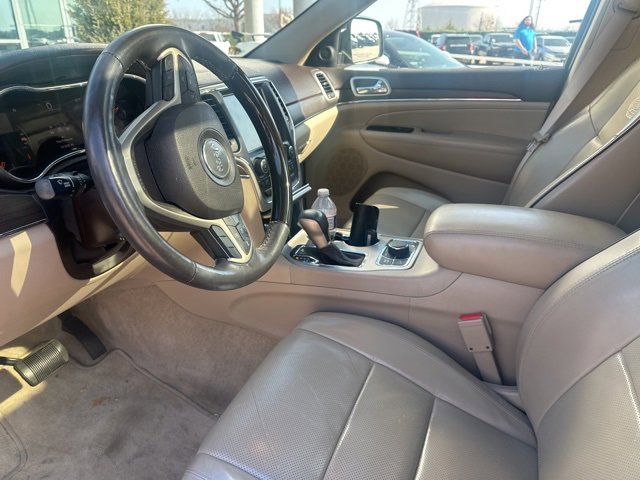 Used 2017 Jeep Grand Cherokee Overland image 7