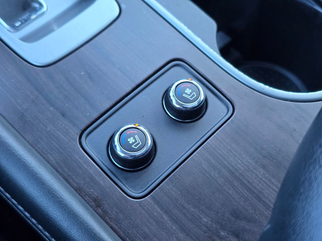 Used 2019 Nissan Murano Platinum w/ Cargo Package image 34