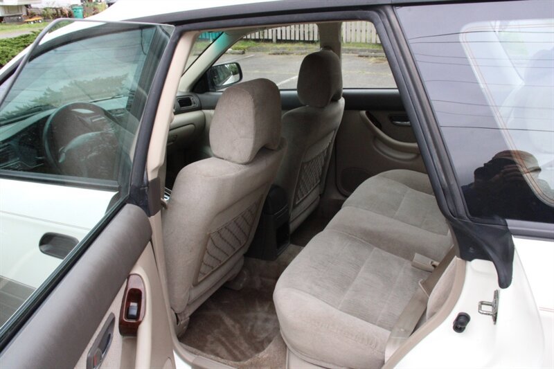 Used 2002 Subaru Outback Wagon AWD/4WD image 14
