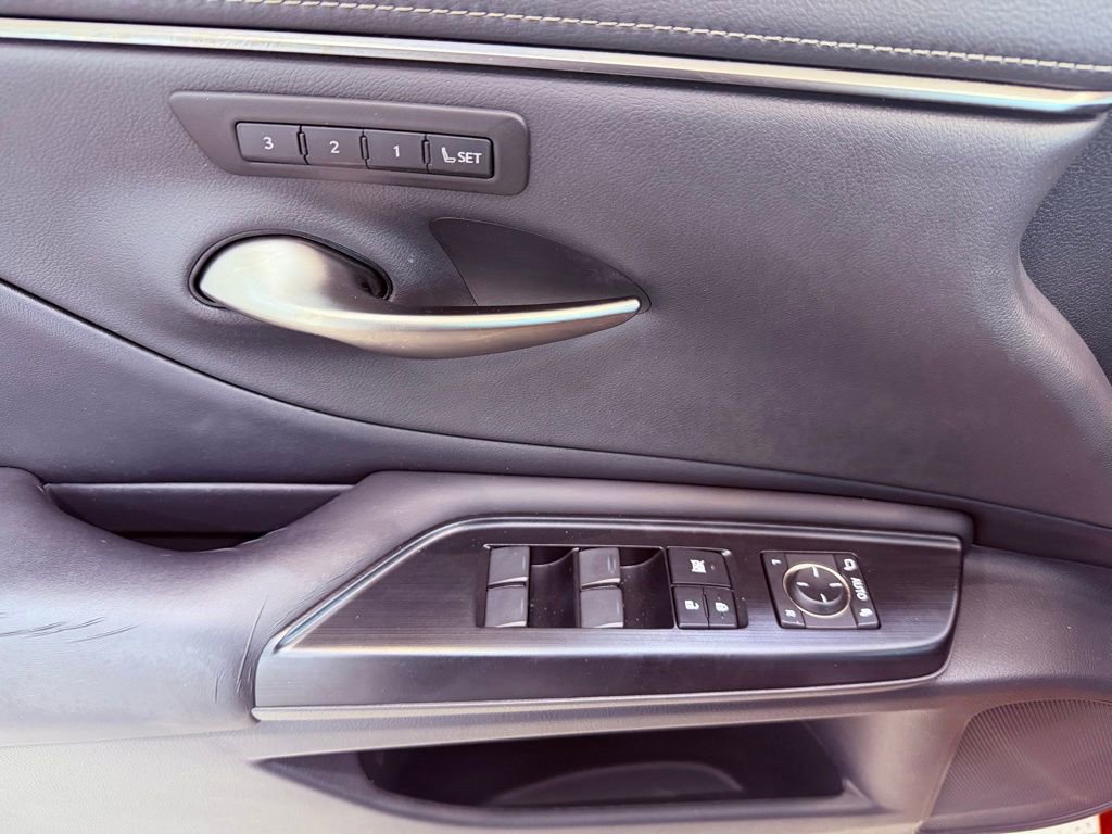 Certified 2020 Lexus ES 350 w/ Premium Package image 18