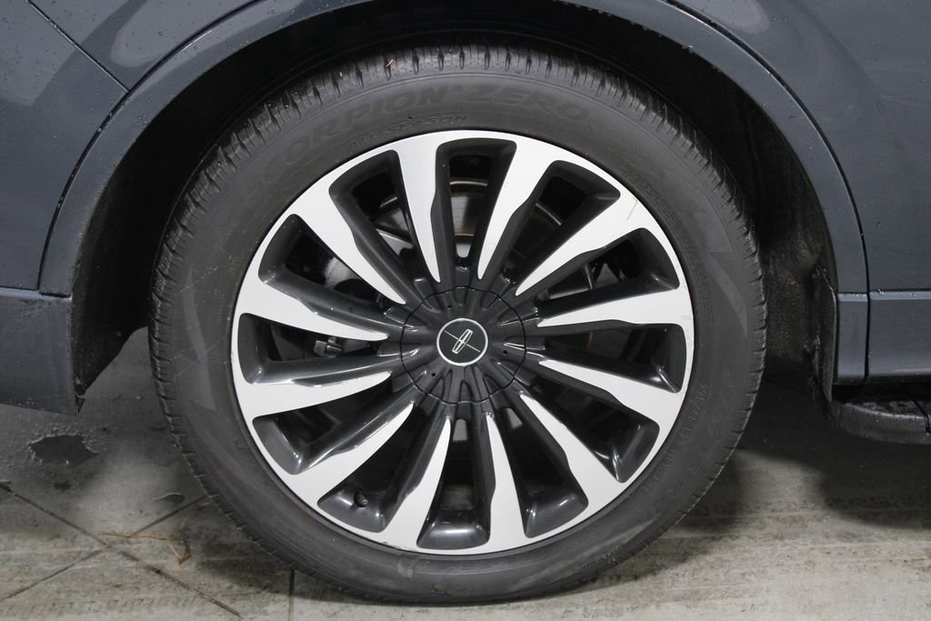 Used 2023 Lincoln Aviator Black Label Grand Touring image 16