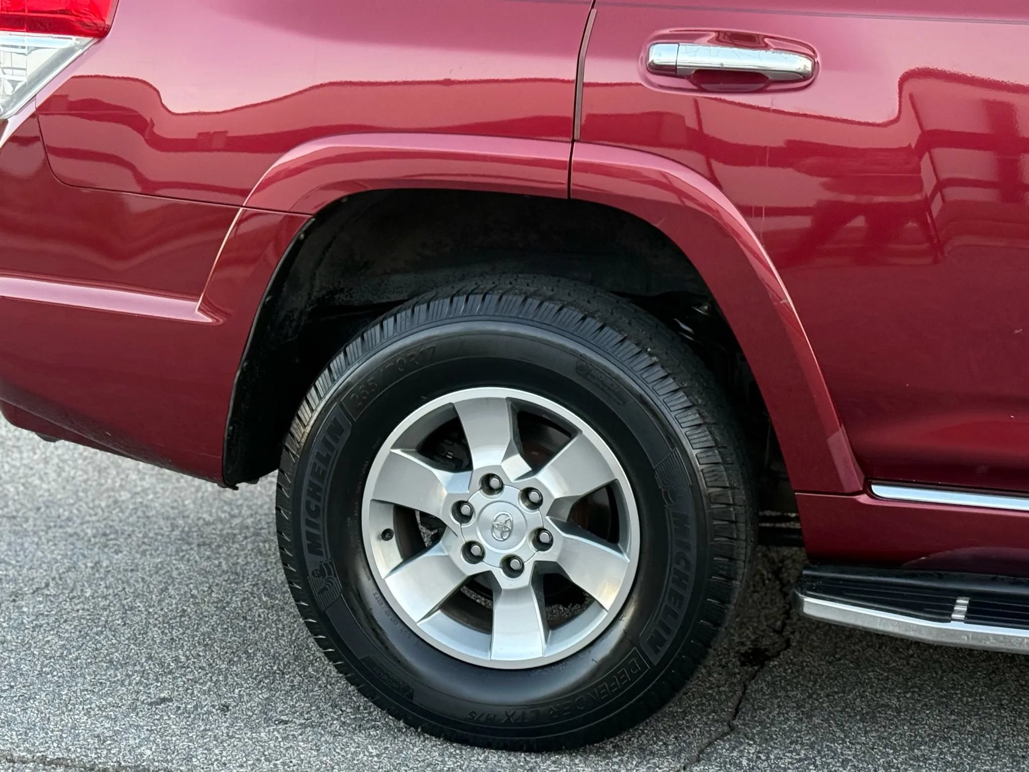 Used 2012 Toyota 4Runner SR5 w/ Premium Pkg AWD/4WD image 9