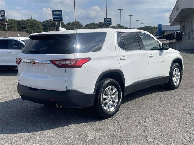 Used 2021 Chevrolet Traverse LS image 3