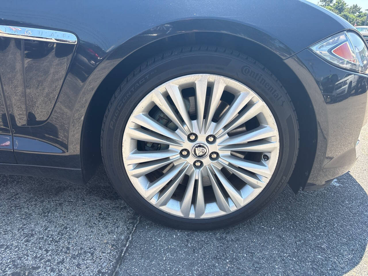 Used 2012 Jaguar XF Portfolio RWD image 13
